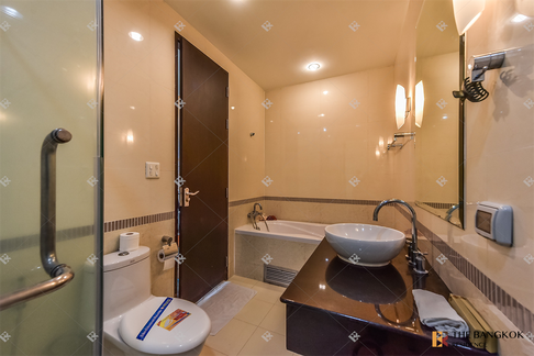 Baan Klang Krung Siam Pathumwan Fully Equipped Facilities near Airport Rail Link Phaya Thai Station