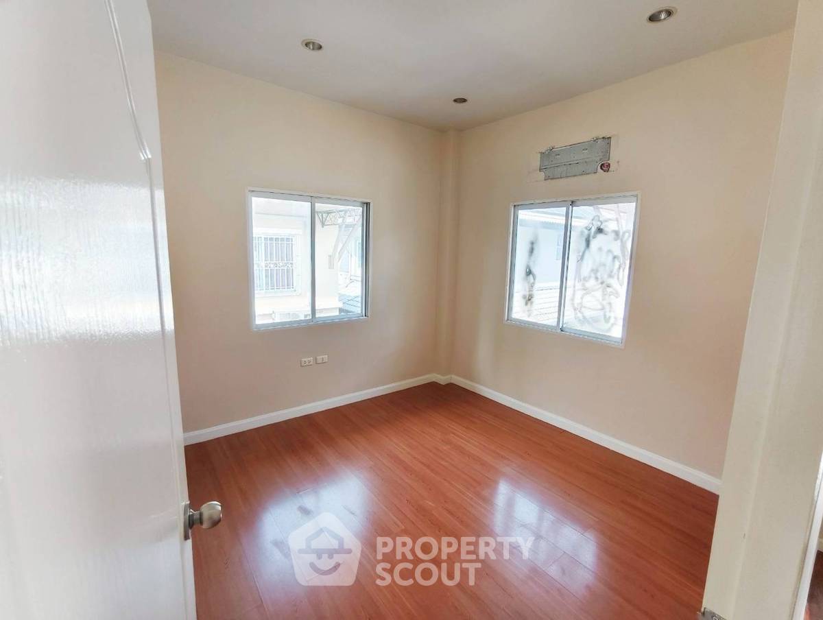 รูป บ้าน 3 ห้องนอน สำหรับขายในโครงการ Pharinyada ChaemChan ย่านนวมินทร์ (ID 3444830) - รูปที่ 7/16