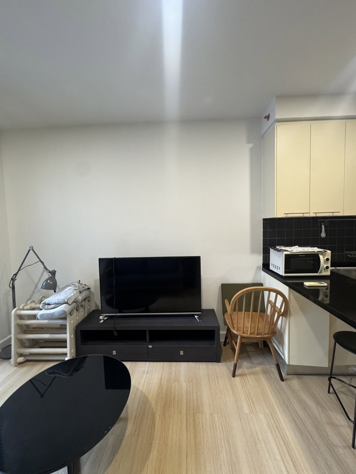 รูป เช่าคอนโด The Seed Mingle 1 ห้องนอน ใกล้ BTS ลุมพินี 
ราคาเพียง 21,000 บาท/เดือน พร้อมสิ่งอำนวยความสะดวกครบครัน! - รูปที่ 3/9