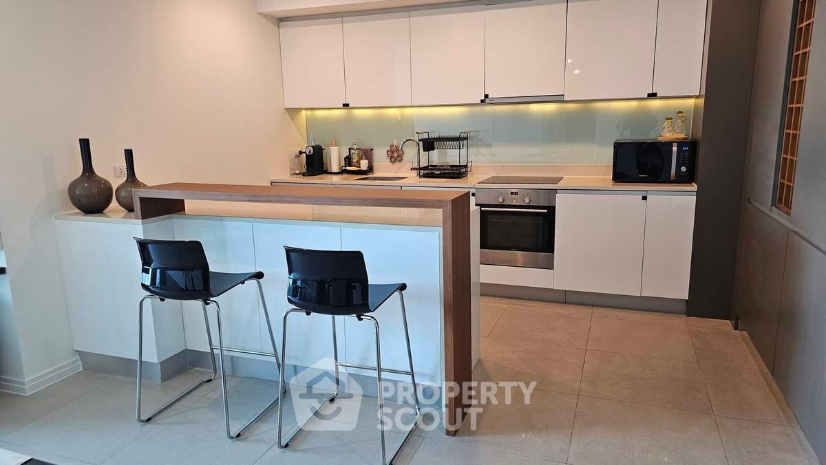 picture 2-BR Condo at The River Condominium near BTS Saphan Taksin (ID 3365621) - 3/22