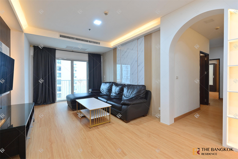 Fits All Lifestyles Noble Ora Thonglor