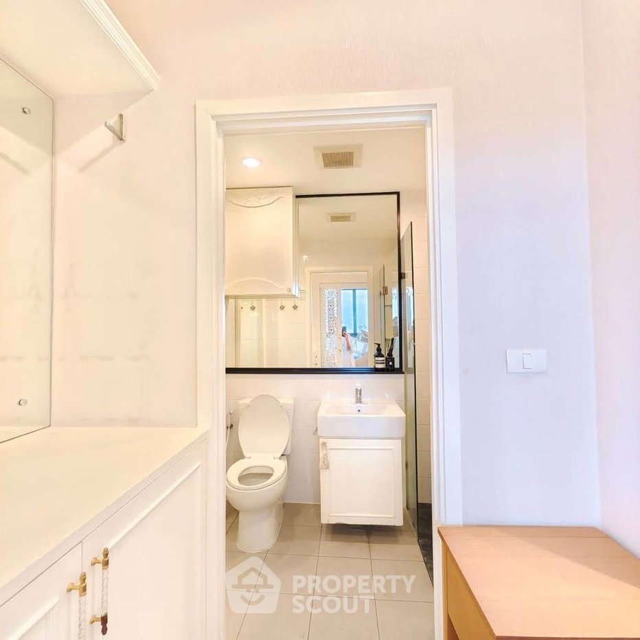 picture High-Floor 1-BR At The Tree RIO Bang-Aor Near MRT Bang O (ID 3447698) - 10/25