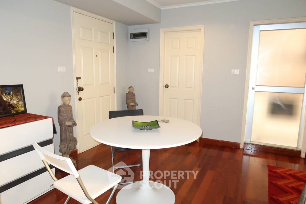 picture 2-BR Condo at Lumpini Ville Ramkhamhaeng 44 close to Ramkhamhaeng (ID 372587) - 8/11