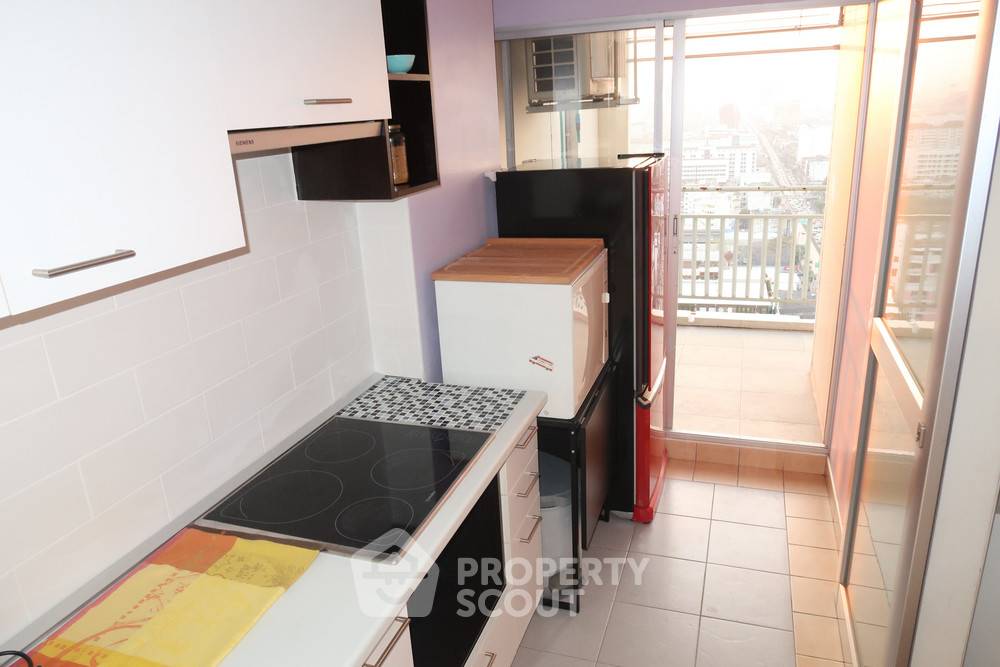 picture 2-BR Condo at Lumpini Ville Ramkhamhaeng 44 close to Ramkhamhaeng (ID 372587) - 11/11