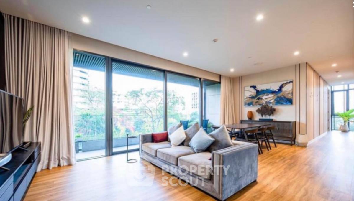 picture 3-BR Condo at Vittorio Sukhumvit 39 near BTS Phrom Phong (ID 2229659) - 5/10