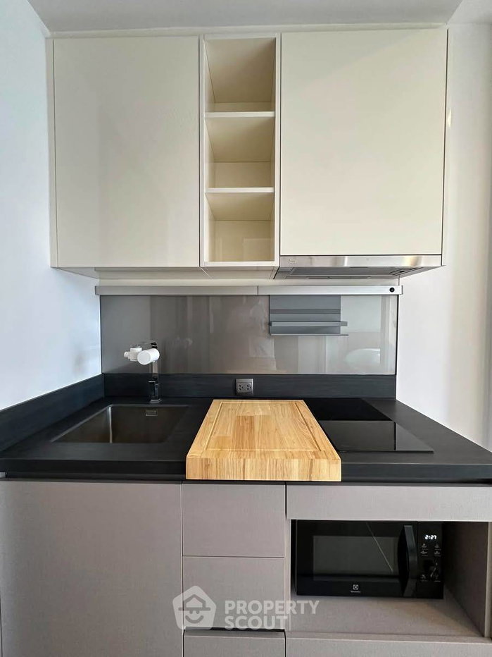 รูป คอนโด 1 ห้องนอน Oka Haus Sukhumvit 36 ใกล้ BTS ทองหล่อ (ID 3446069) - รูปที่ 8/27