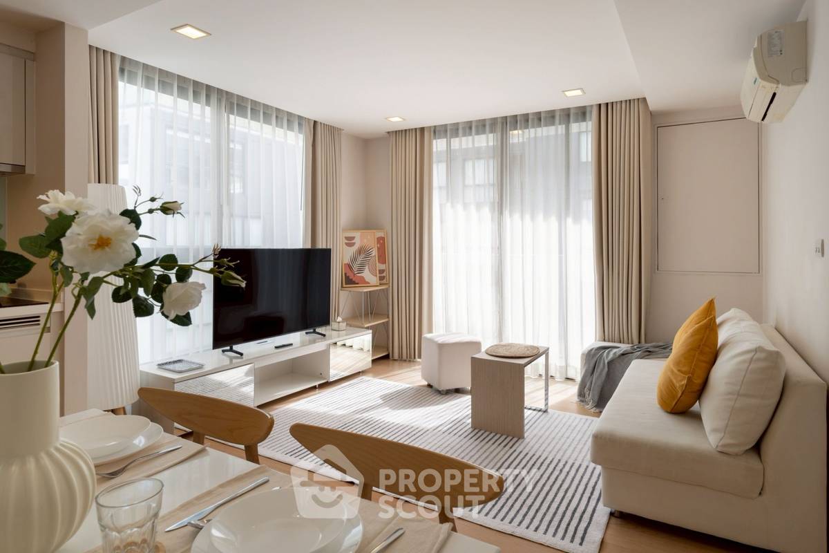picture 2-BR Condo At LIV @ 49 In Phrom Phong Near BTS Thong Lor (ID 900604) - 3/36