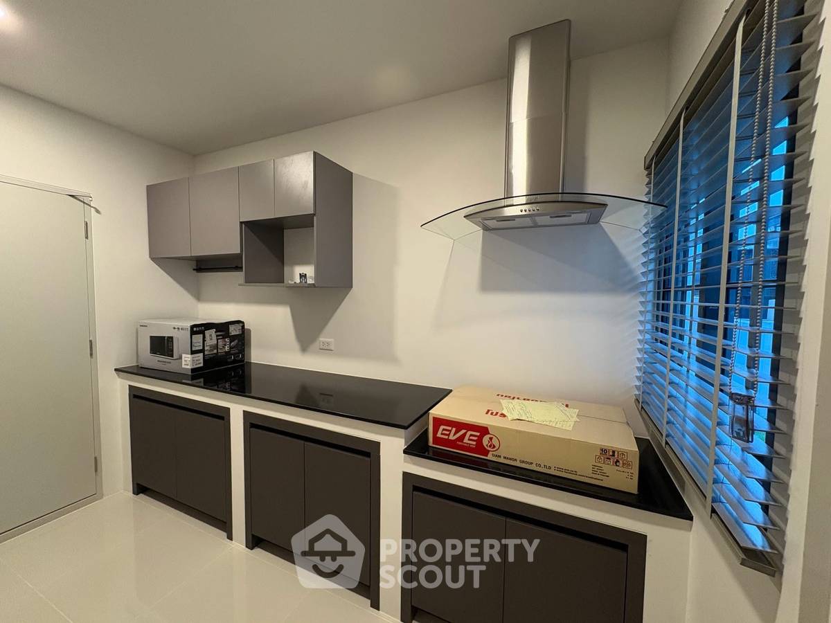 รูป บ้าน 4-ห้องนอน ที่ เซนโทร บางนา ใน บางแก้ว (ID 3443990) - รูปที่ 8/16