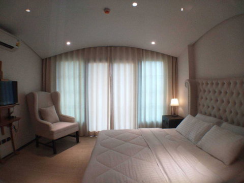 For Sale condo The Venetian Signature Pattaya (S11-0068 S)