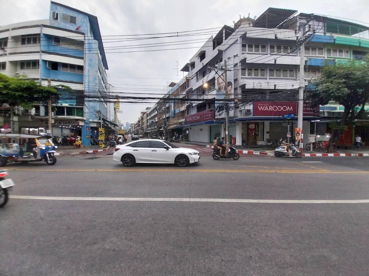 รูป ขาย อาคาร 3 ชั้น 7 ตรว. ถนนจันทน์ เขตสาทร 1 นอน 1 น้ำ ทำเลหายาก ใจกลางเมือง - รูปที่ 2/18