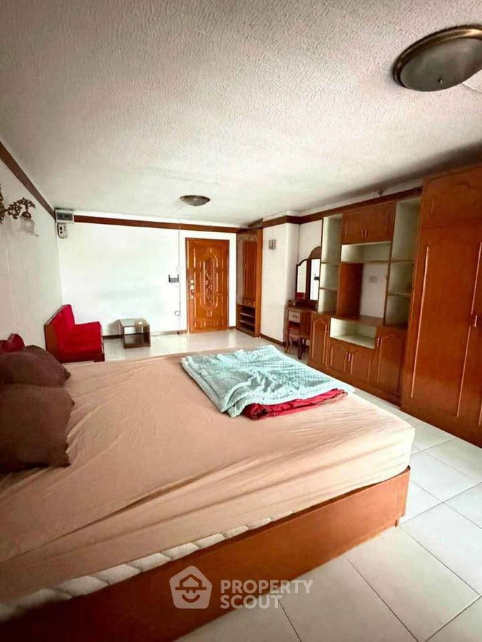 picture 1-BR Condo For Sale At Sritana Condominium 2, Chiang Mai (ID 3450344) - 2/5