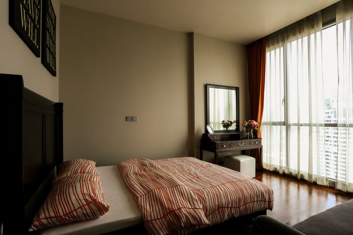 For rent Condo Quattro By Sansiri Fully Furnished (S03-2825)
