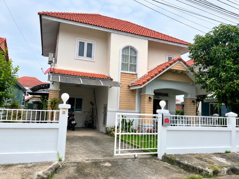 🏡 ให้เช่าบ้านเดี่ยว 2 ชั้น 3 ห้องนอน 2 ห้องน้ำ มีสวนเล็กๆ ในโครงการคุณภาพ เดินทางสะดวก ใกล้กาดฝรั่ง หางดง พร้อมเฟอร์นิเจอร์ครบชุด ทำเลดีมาก
