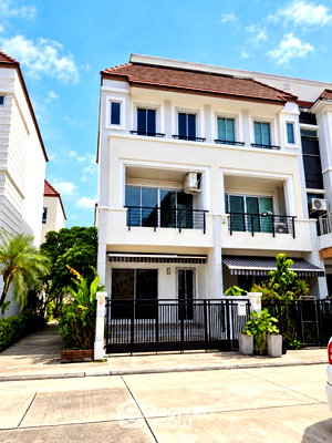 ทาวน์โฮม กรุงเทพมหานคร : ทาวน์เฮาส์สามห้องนอนขาย โครงการ Baan Klang Meuang The Royal Monaco Srinakarin - Pattanakarn (ID 3446338)