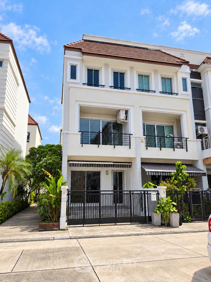 รูป ทาวน์เฮาส์สามห้องนอนขาย โครงการ Baan Klang Meuang The Royal Monaco Srinakarin - Pattanakarn (ID 3446338) - รูปที่ 1/30