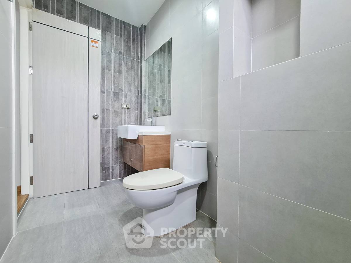 picture 3-BR Townhouse in Wang Thonglang (ID 3448666) - 13/21