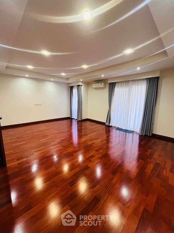 picture Spacious 4-BR 360 Sqm Townhouse At Esta Home Rama 3 (ID 3446206) - 6/13