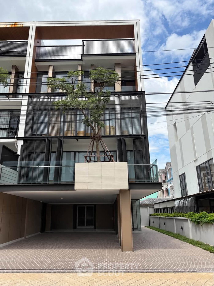 รูป บ้าน 4 ห้องนอน พื้นที่ 560 ตร.ม. ให้เช่า ที่ The Element Rama 9 (ID 3447880) - รูปที่ 1/5