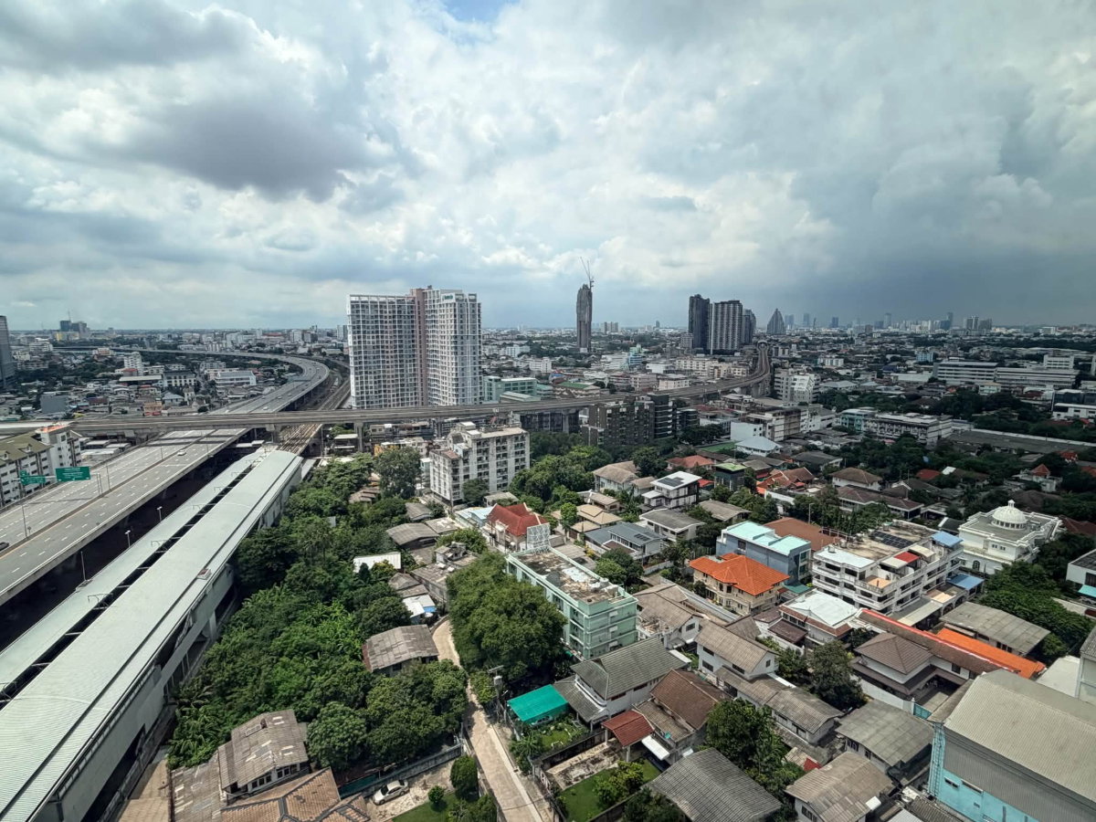 picture R1347/Metro Sky Prachachuen, Spacious 60 Sq.M., 21st Floor, Near MRT Bang Son - 3/19