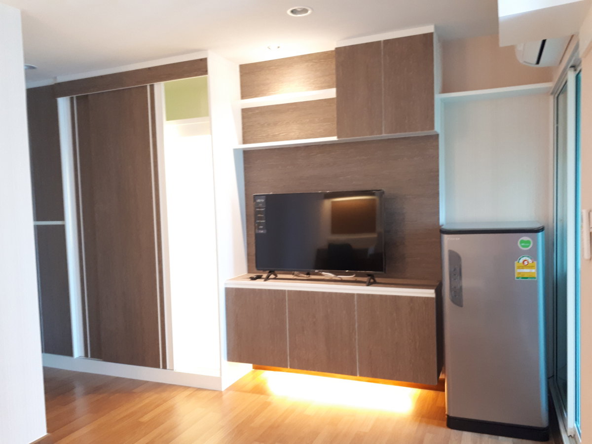 picture Prime Location Condo for Sale Next to Bang Son MRT & SRT Stations (Purple & Red Lines) - 8/19