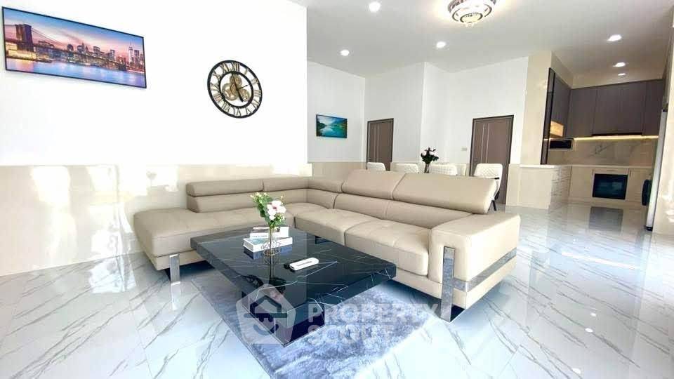 picture 3-BR Villa close to Huai Yai (ID 3447871) - 4/31