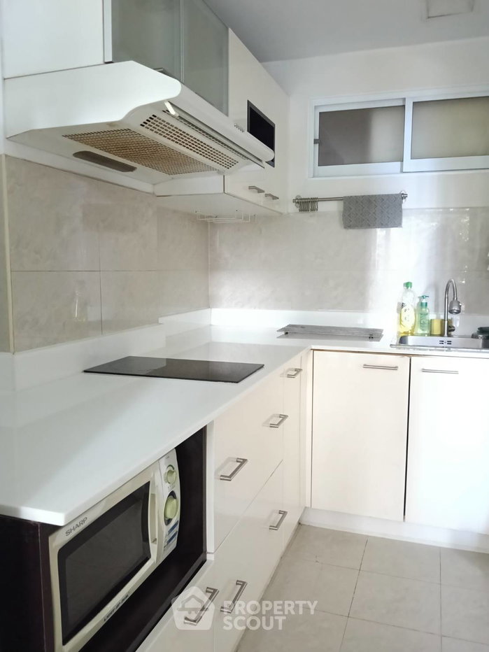 picture 200m To BTS Phrom Phong | 2-BR Lumpini Suite Sukhumvit 41 (ID 3450136) - 12/15