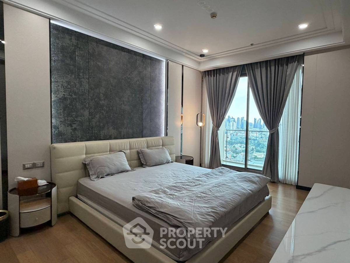 picture 28th-Floor 3-BR Supalai Oriental Sukhumvit 39 Near MRT Phetchaburi (ID 3447787) - 5/10
