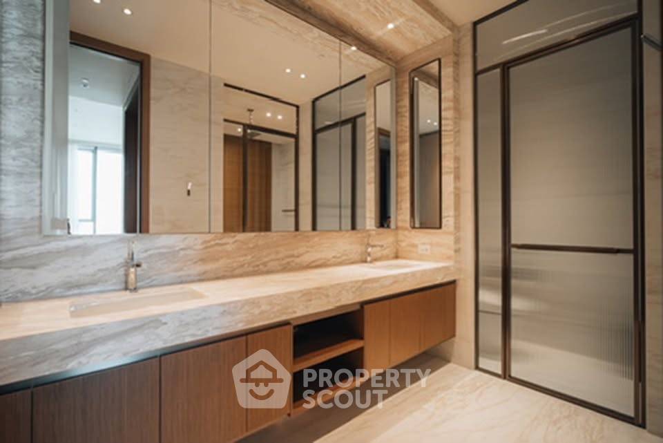 picture Pet-Friendly 2-BR 162 Sqm At SCOPE Langsuan Near BTS Chit Lom (ID 2721739) - 15/19