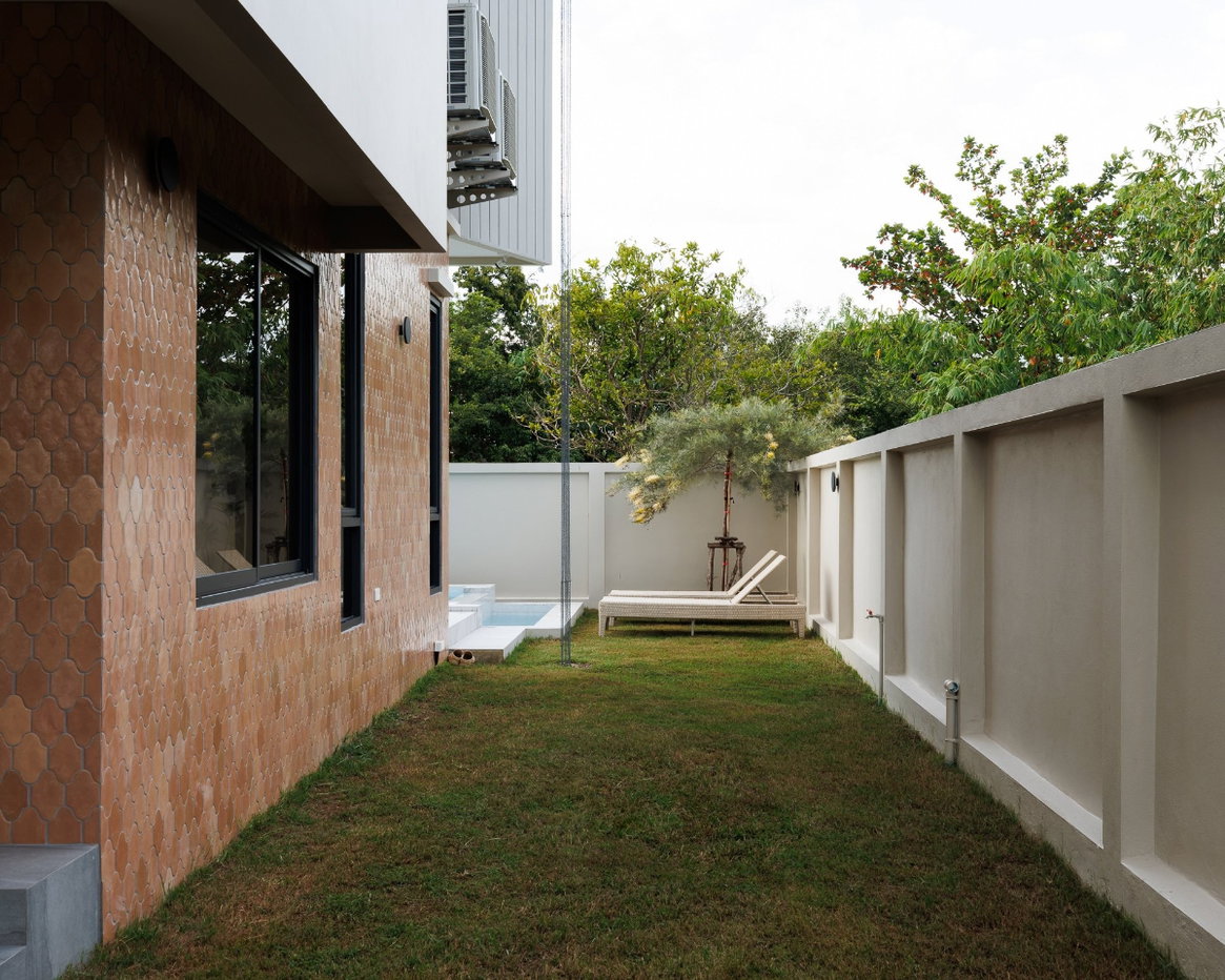 รูป ขายบ้านพลูวิลล่า บ้านสวย สร้างใหม่ ทำเลท่าศาลา ใกล้ตลาดเจริญ เจริญ (ID:169PS) - รูปที่ 16/19