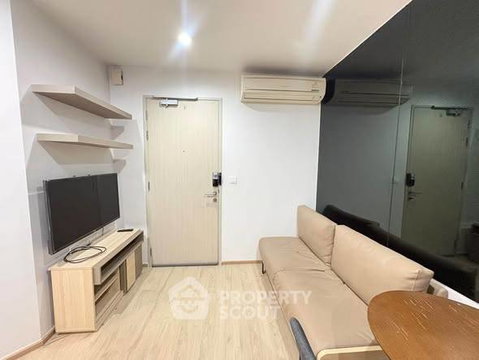1-BR Condo at Ideo Q Chula Samyan near MRT Sam Yan (ID 3447775)