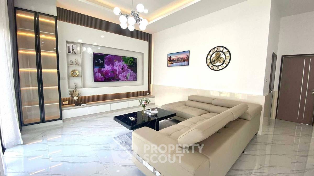 picture 3-BR Villa close to Huai Yai (ID 3447871) - 5/31