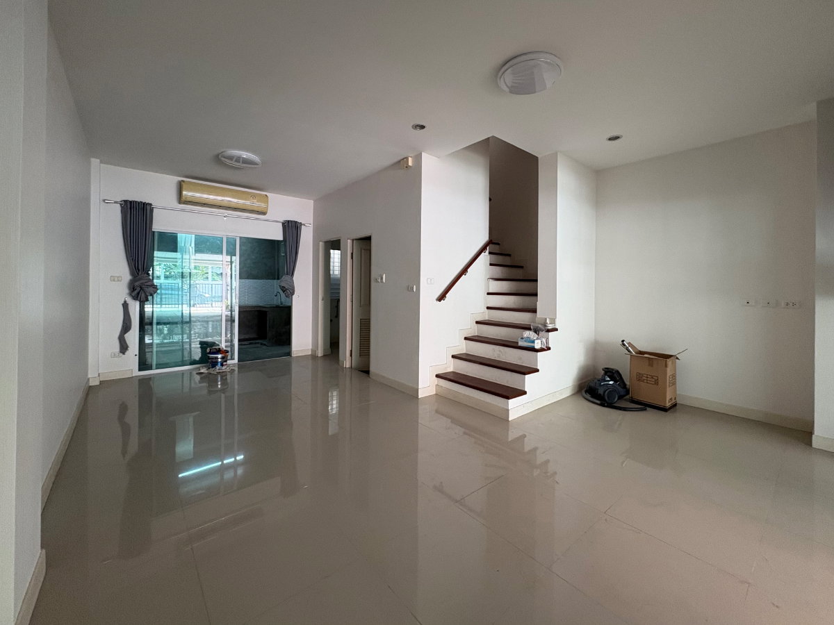 รูป 🏠 ขายตามสภาพ ทาวน์โฮม ชวนชื่น โมดัส วิภาวดี - รังสิต ติดถนนวิภาวดี - รูปที่ 2/14
