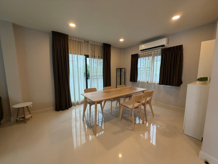 รูป บ้าน เซนโทร บางนา (Centro Bangna) ใกล้ Mega Bangna และโรงเรียนนานาชาติ - รูปที่ 3/8