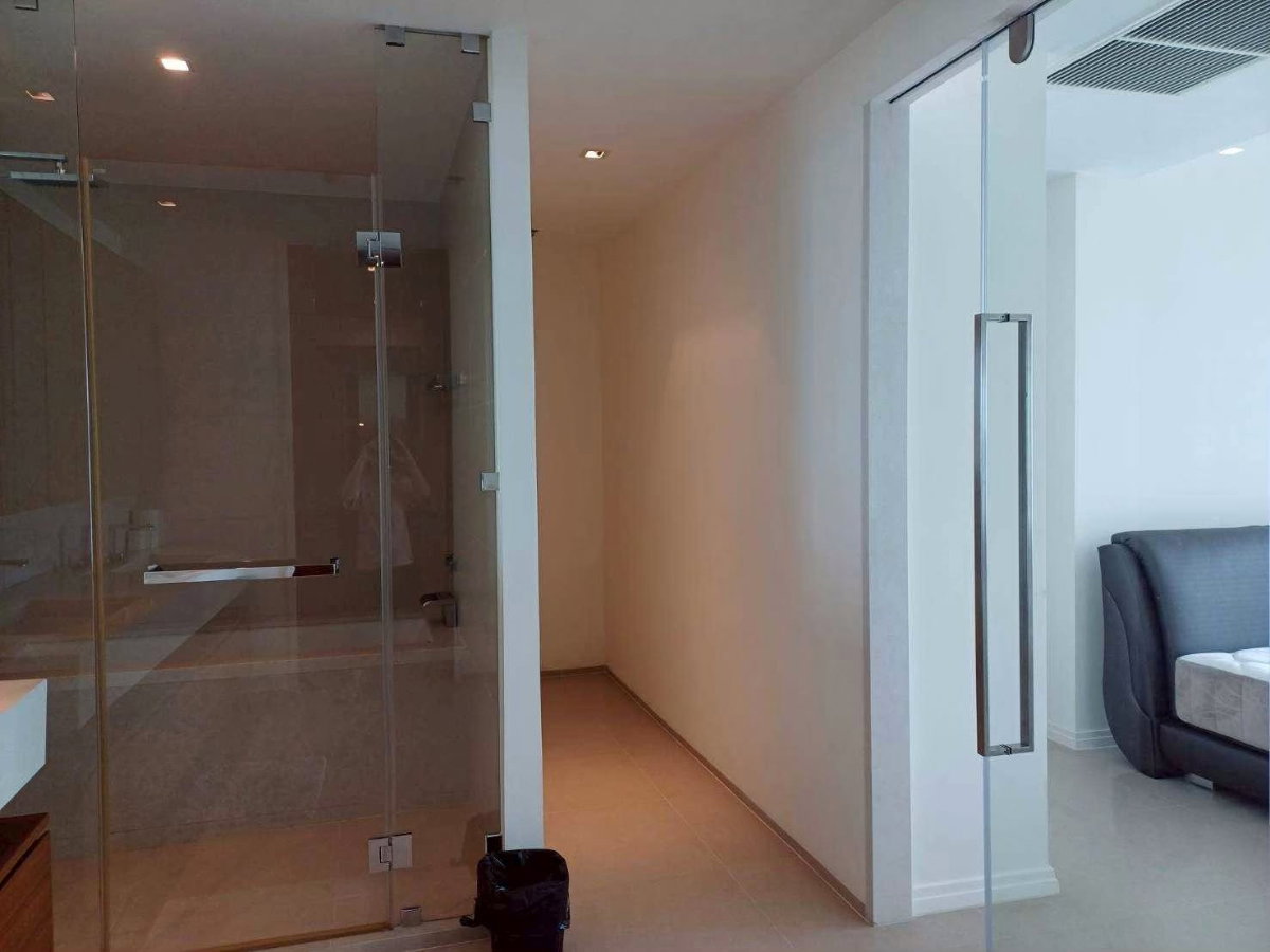 รูป ST861/ให้เช่า คอนโด Duplex Penthouse หรูระดับ Ultra Luxury The River Condominium (เดอะ ริเวอร์)  - รูปที่ 4/23