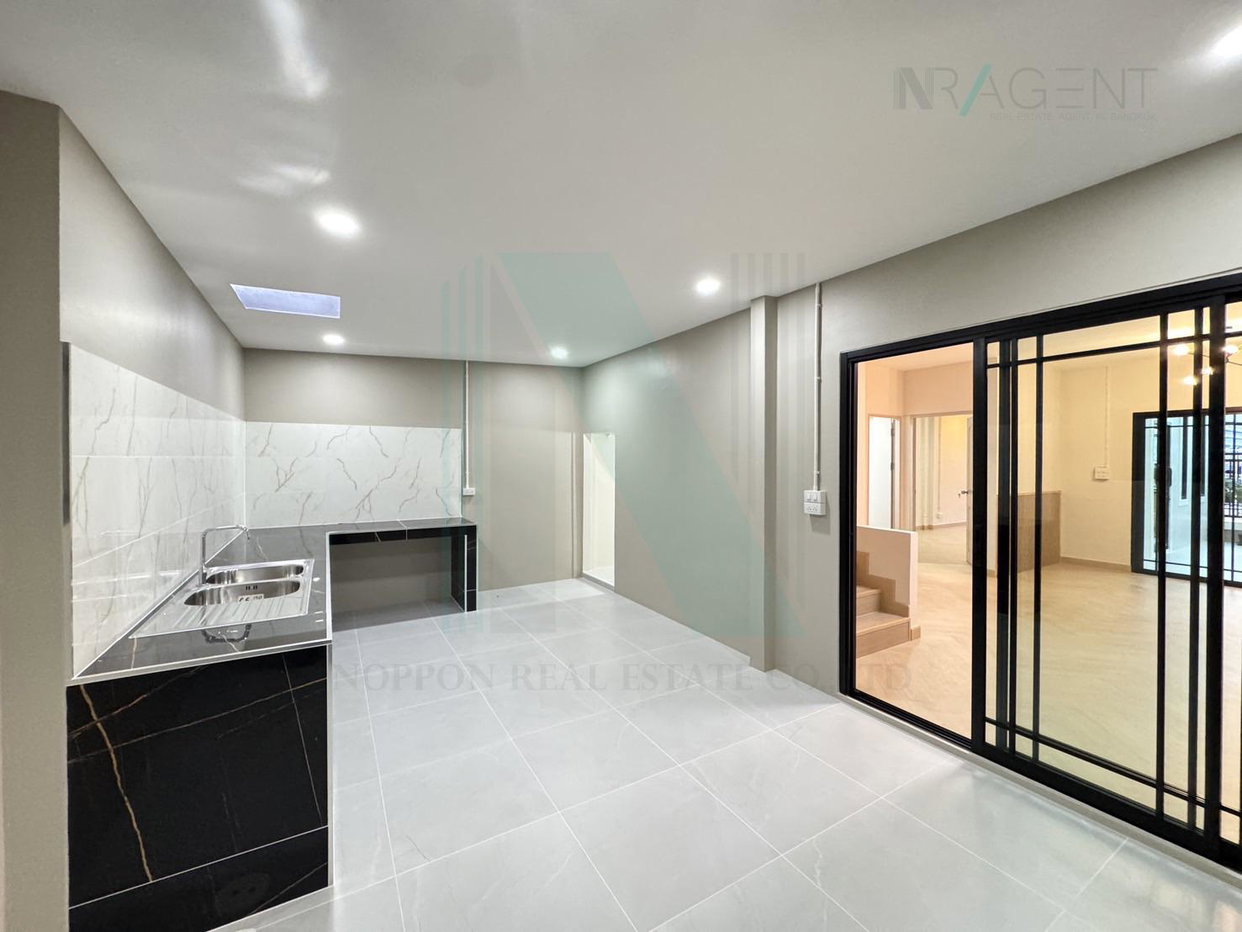 รูป ขายบ้านแฝด โครงการ บ้านพฤกษา 14 เอ บางบัวทอง 2 ชั้น 4 ห้องนอน 2 ห้องน้ำ - รูปที่ 6/8