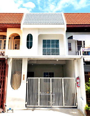 Land for sale National Institute of Development Administration (NIDA) : Nawamin 26, Bangkok | Newly Renovated Townhome, Move-In Ready! Free Transfer Fees — Only ฿2.89M