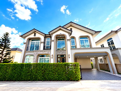 บ้านเดี่ยวให้เช่า :  ให้เช่า บ้านเดี่ยว 5 ห้องนอน หมู่บ้านแกรนดิโอ สาทร–กัลปพฤกษ์ 