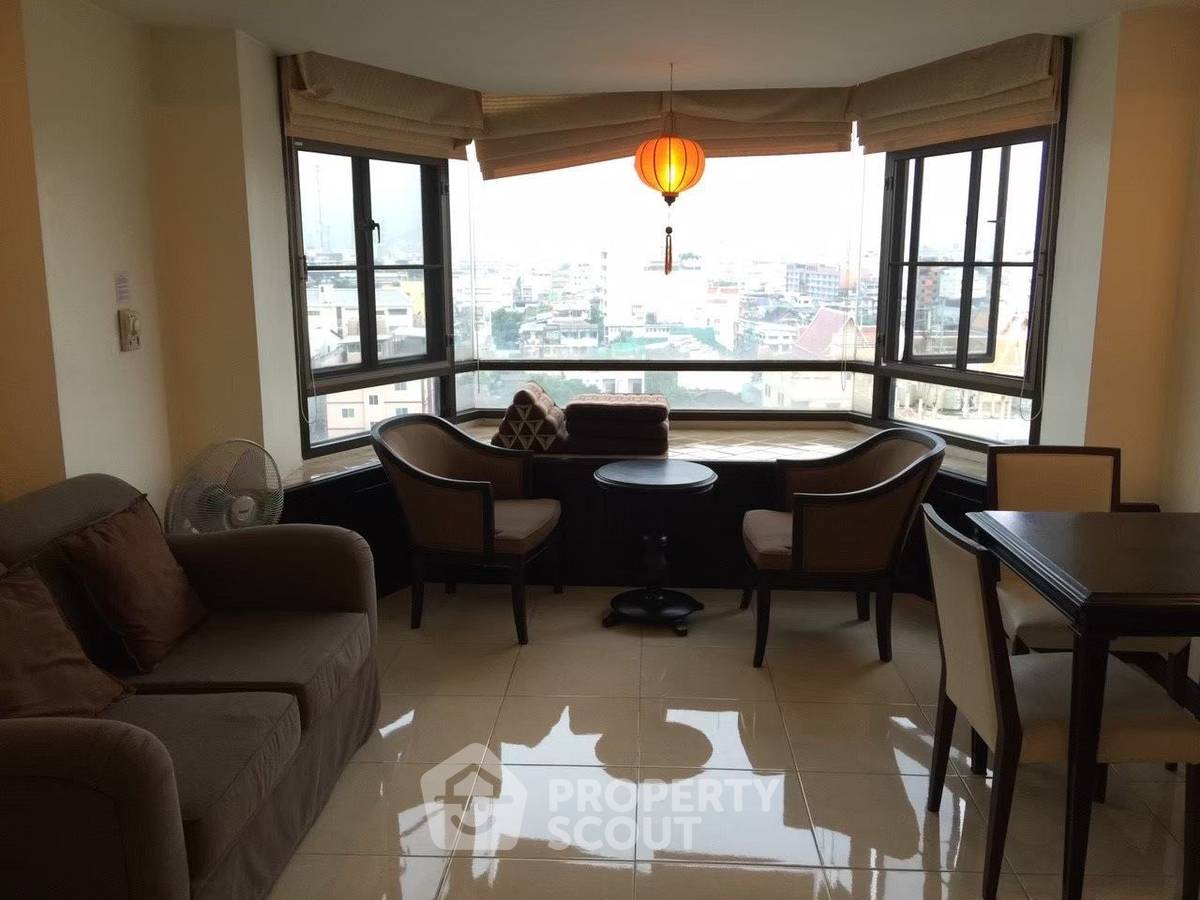 picture 1-BR Juldis River Mansion Condominium In Bang Lamphu (ID 3448054) - 6/9