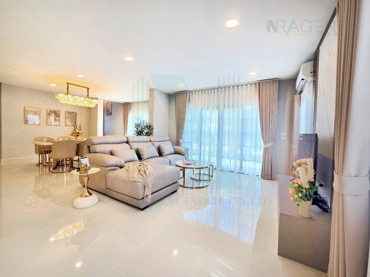 picture For Rent 2-story House CENTRO BANGNA 4 bedroom 5 bathroom - 2/8