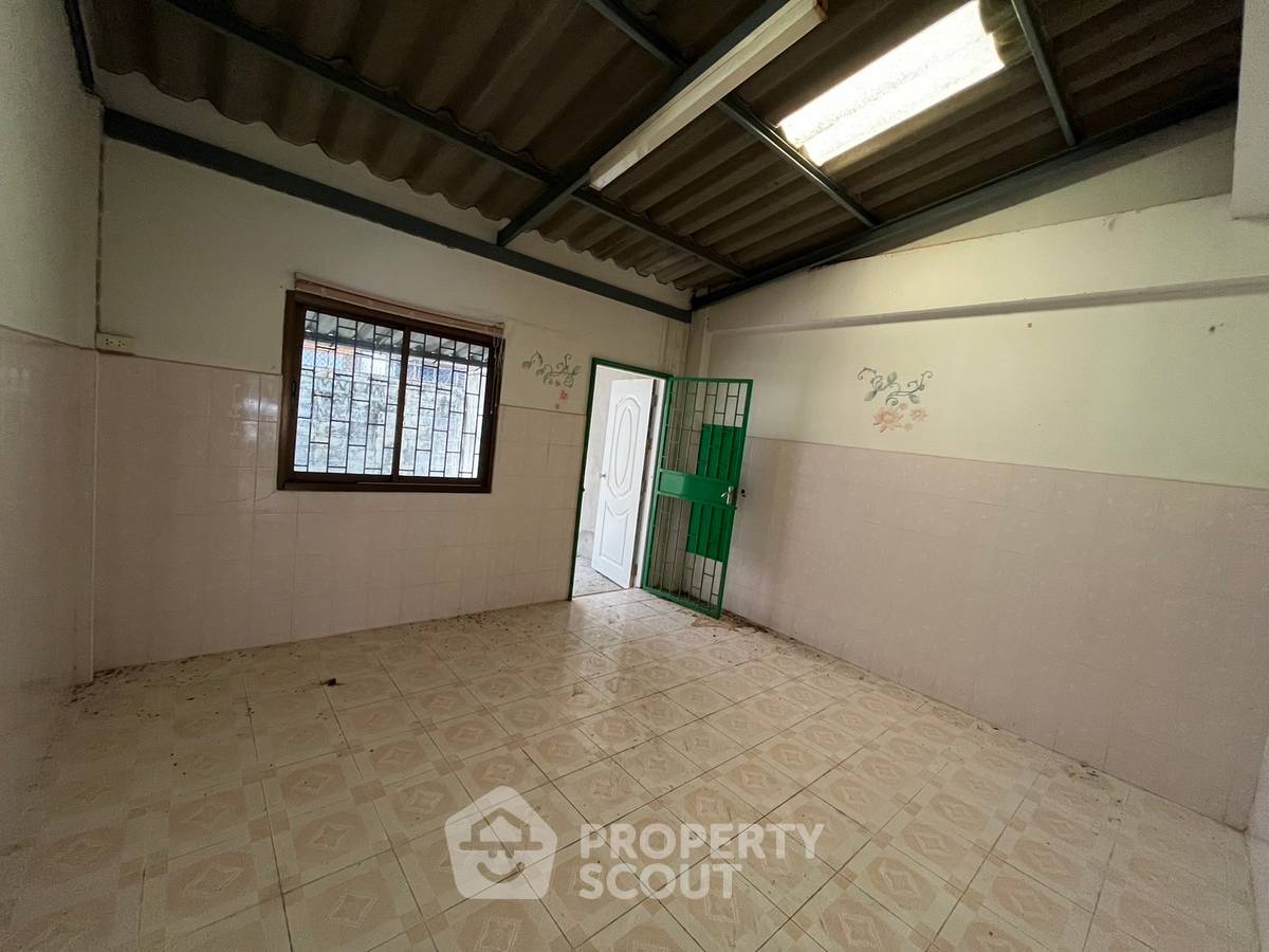 รูป ทาวน์เฮ้าส์ 2-ห้องนอน ใน ท่าข้าม (ID 3448118) - รูปที่ 6/10