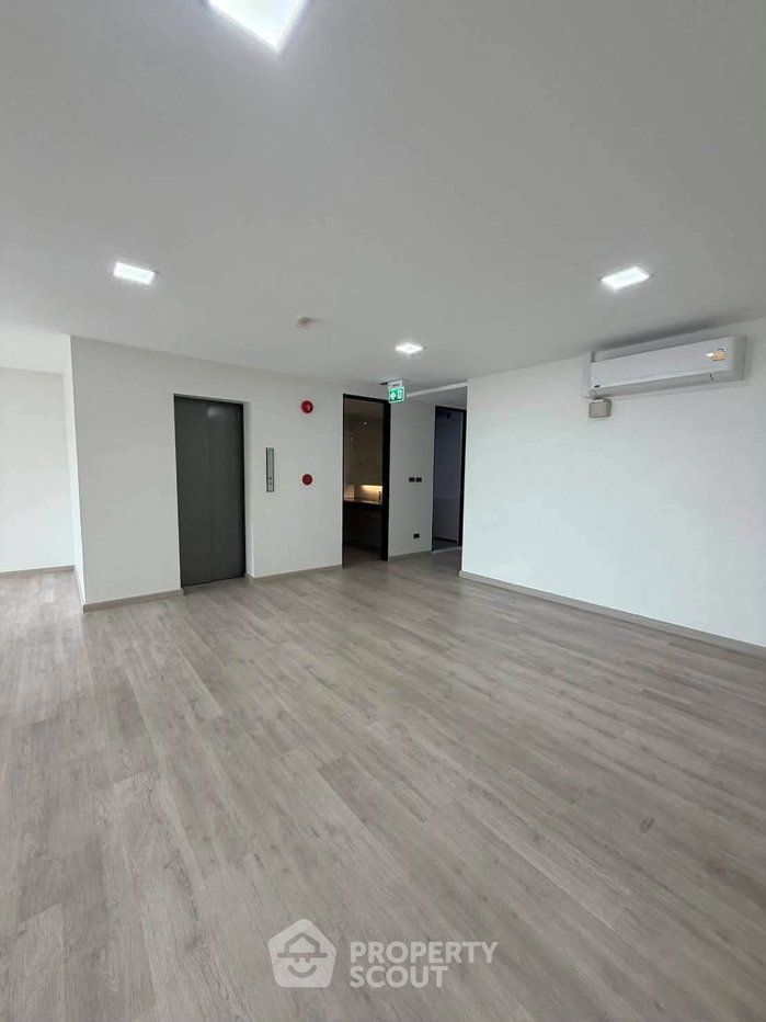 picture 4-BR Townhouse in Suan Luang (ID 3449810) - 2/5