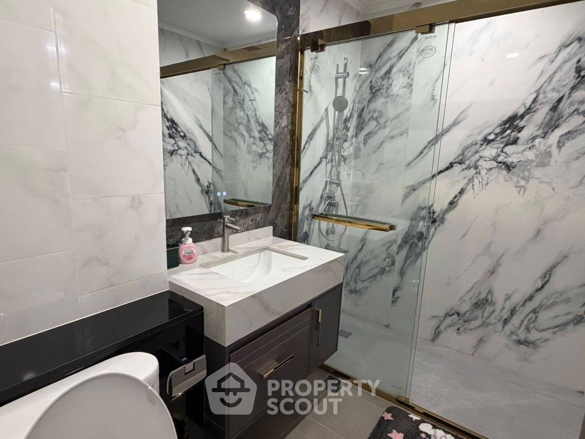 picture 28th-Floor 3-BR Supalai Oriental Sukhumvit 39 Near MRT Phetchaburi (ID 3447787) - 10/10