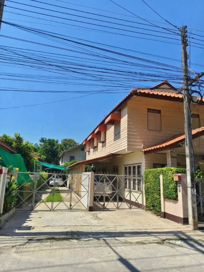รูป ขายบ้านในคูเมือง เหมาะสำหรับทำเกสเฮ้าส์ Airbnb ใกล้วัดพระสิงห์  - รูปที่ 2/20
