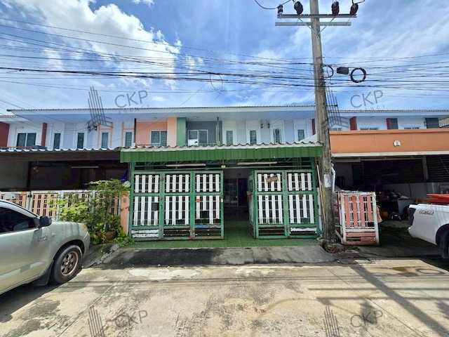 รูป L260149 | ขาย ทาวน์เฮาส์ 2 ชั้น หมู่บ้านมัณฑิรา บางพลี-ตำหรุ บ้านหลังใหญ่ เหมาะสำหรับครอบครัวที่ต้องการบ้านราคาคุ้มค่า พร้อมพื้นที่ใช้สอยกว้างขวาง - รูปที่ 2/15