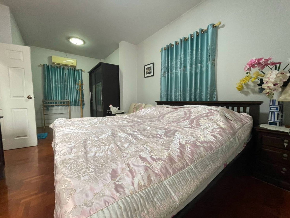 รูป 🏡 ให้เช่าบ้านเดี่ยว 2 ชั้น 3 ห้องนอน 2 ห้องน้ำ มีสวนเล็กๆ ในโครงการคุณภาพ เดินทางสะดวก ใกล้กาดฝรั่ง หางดง พร้อมเฟอร์นิเจอร์ครบชุด ทำเลดีมาก - รูปที่ 7/13
