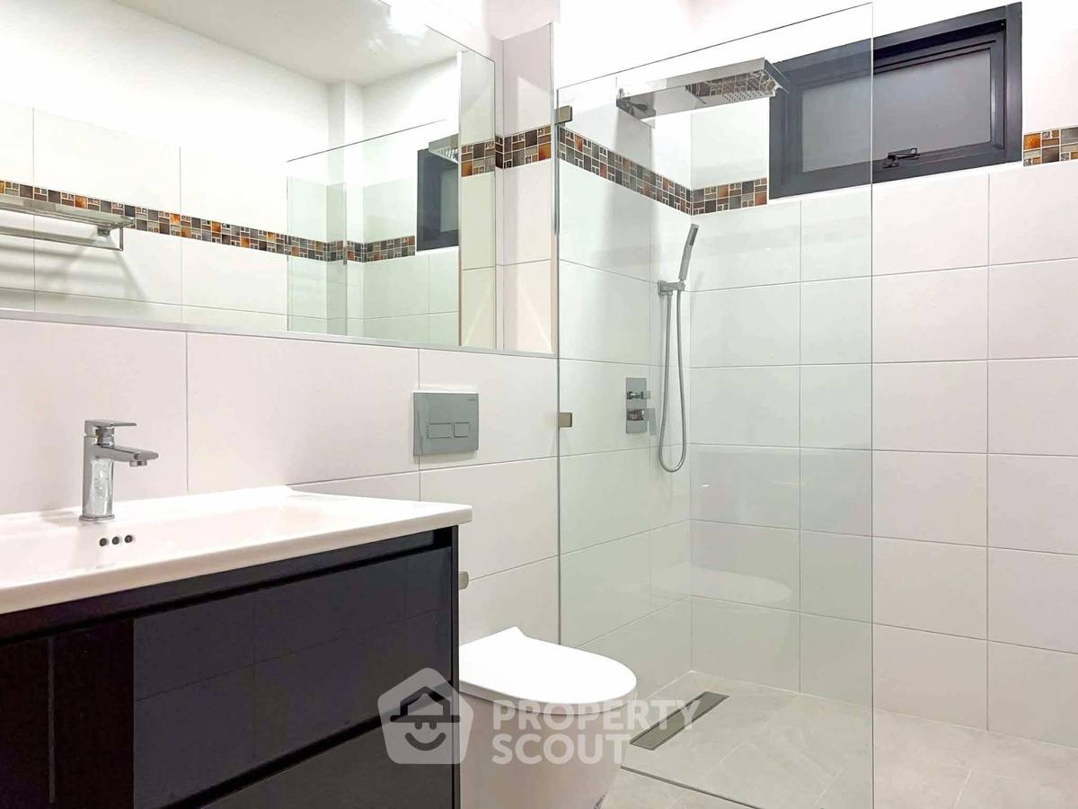 picture 3-BR Villa close to Huai Yai (ID 3447871) - 16/31