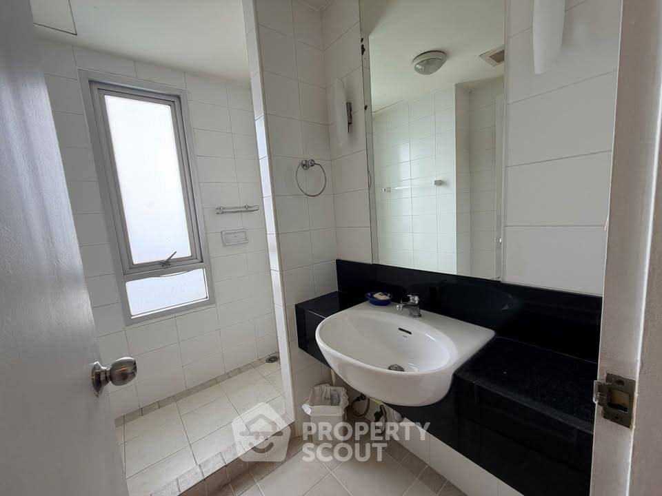 picture 200m From BTS Phra Khanong | 2-BR Sukhumvit Plus Condo (ID 3447900) - 12/13