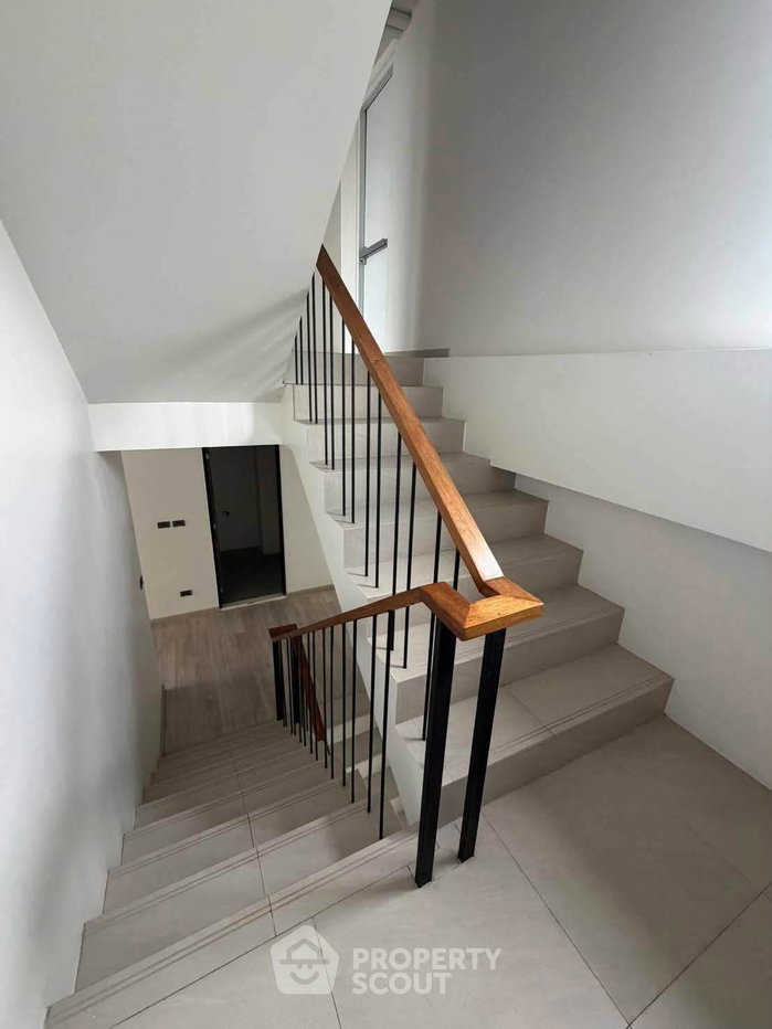 picture 4-BR Townhouse in Suan Luang (ID 3449810) - 4/5