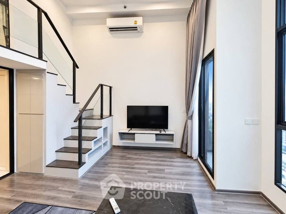 picture Great Value 1-BR KnightsBridge Space Rama 9 Near MRT Phra Ram 9 (ID 3443307) - 9/13