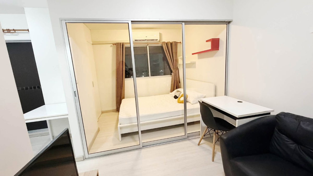 รูป 🏙️ 𝗣𝗟𝗨𝗠 𝗖𝗢𝗡𝗗𝗢 𝗣𝗔𝗥𝗞 𝗥𝗔𝗡𝗚𝗦𝗜𝗧 𝗣𝗛𝗔𝗦𝗘 𝟭 ✨ | ตึก D ชั้น 7 | เฟอร์นิเจอร์ครบ 🛋️ | ใกล้ ม.กรุงเทพ รังสิต | ว่างพร้อมเข้าอยู่ 🔑 - รูปที่ 3/12